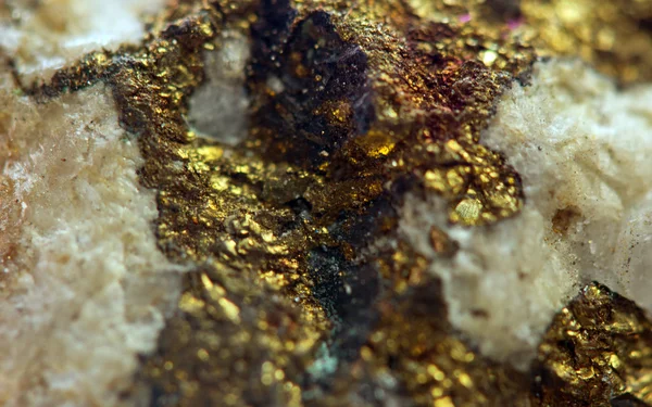 depositphotos 36786085 stock photo crystalnugget gold bronze copper iron
